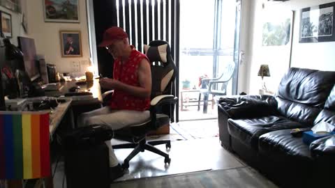 Snapshot of dopeleaf2 chatting on 10/07/25, 11:18 dopeleaf2 online show from 10/07/25, 11:18