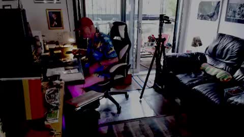 Snapshot of dopeleaf2 chatting on 08/01/26, 03:44 dopeleaf2 online show from 08/01/26, 03:44