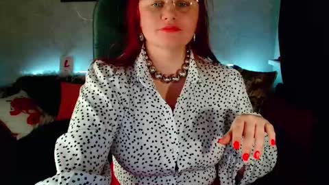 Dora online show from 01/30/25, 12:37