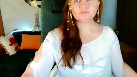 Dora online show from 10/23/25, 10:36