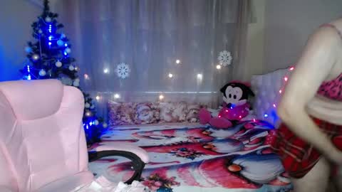 Snapshot of dorasuun chatting on 12/17/24, 11:28 dorasuun online show from 12/17/24, 11:28