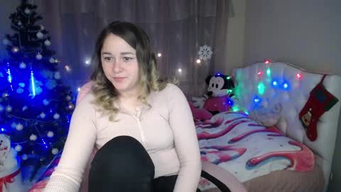 Snapshot of dorasuun chatting on 12/22/24, 02:16 dorasuun online show from 12/22/24, 02:16