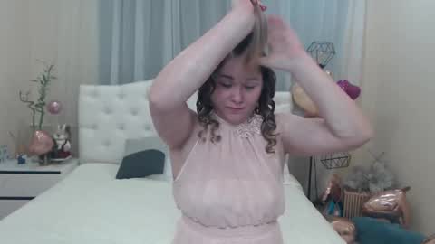 Snapshot of dorasuun chatting on 02/23/25, 07:44 dorasuun online show from 02/23/25, 07:44