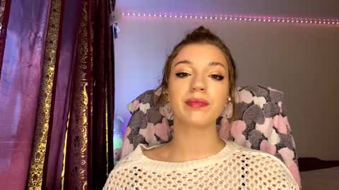 Snapshot of dorenenealey chatting on 11/23/25, 07:08 Alisa online show from 11/23/25, 07:08