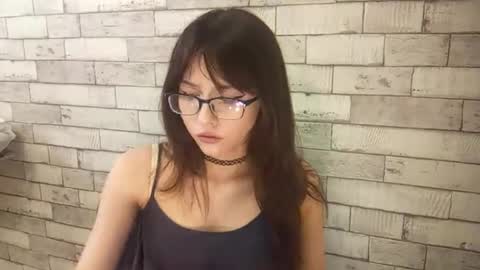 Snapshot of doretharuschak chatting on 05/20/26, 11:05 Aimi online show from 05/20/26, 11:05