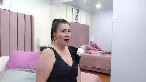 Anny online show from 09/11/25, 01:22