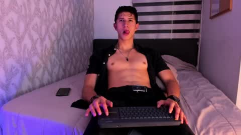 Snapshot of dorian_mystery chatting on 02/25/25, 04:14 dorian_mystery online show from 02/25/25, 04:14