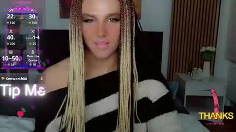 Snapshot of dorian_reed chatting on 06/15/26, 08:00 Helen my second account online show from 06/15/26, 08:00