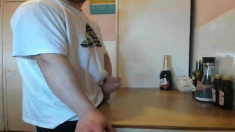 menu  below online show from 04/19/26, 12:15