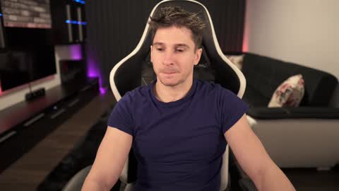 Dorian Reyes online show from 01/22/25, 01:20