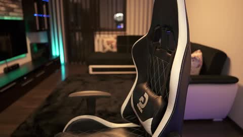 Dorian Reyes online show from 02/06/25, 10:10