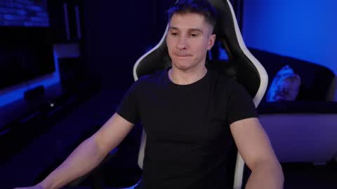 Dorian Reyes online show from 02/13/25, 05:05