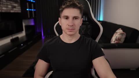 Dorian Reyes online show from 02/21/25, 02:06