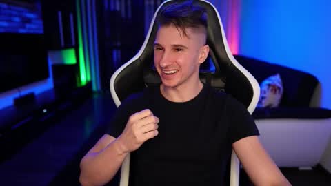 Dorian Reyes online show from 09/29/25, 10:47