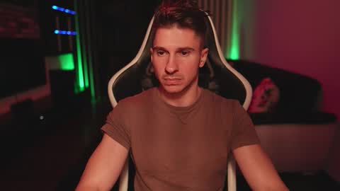 Dorian Reyes online show from 10/31/25, 11:17