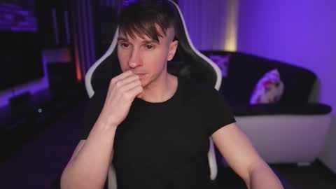 Dorian Reyes online show from 12/14/25, 11:20