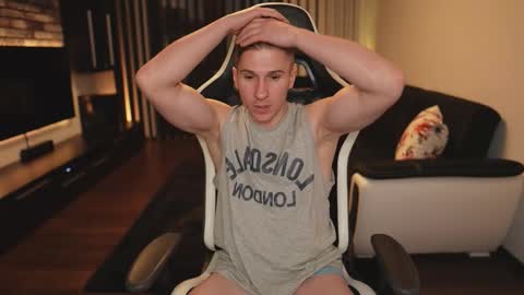 Dorian Reyes online show from 12/18/25, 12:17