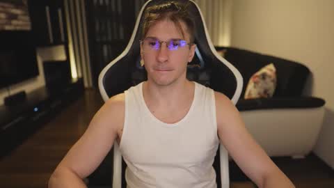 Snapshot of dorianreyes chatting on 01/08/26, 11:51 Dorian Reyes online show from 01/08/26, 11:51