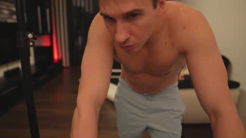 Snapshot of dorianreyes chatting on 02/05/26, 12:26 Dorian Reyes online show from 02/05/26, 12:26