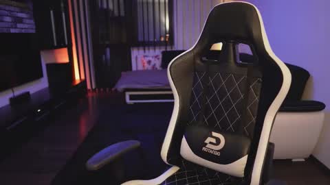 Snapshot of dorianreyes chatting on 02/19/26, 11:34 Dorian Reyes online show from 02/19/26, 11:34