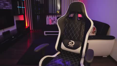 Snapshot of dorianreyes chatting on 02/21/26, 02:01 Dorian Reyes online show from 02/21/26, 02:01