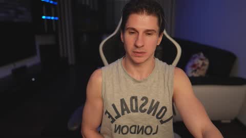 Snapshot of dorianreyes chatting on 03/08/26, 02:04 Dorian Reyes online show from 03/08/26, 02:04