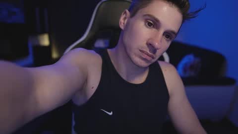 Dorian Reyes online show from 05/03/26, 09:21