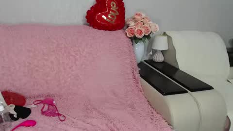 Snapshot of dorisbest chatting on 01/25/25, 05:29 DorisBest online show from 01/25/25, 05:29