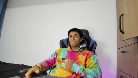 dorman_boy online show from 11/19/25, 03:39