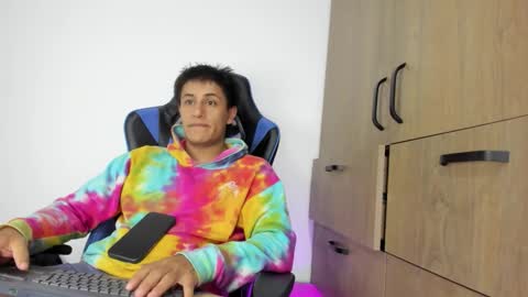 dorman_boy online show from 11/22/25, 03:05