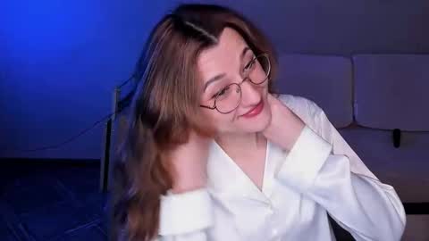 Snapshot of dorotty_ chatting on 05/17/26, 11:45 Your Dorotty online show from 05/17/26, 11:45