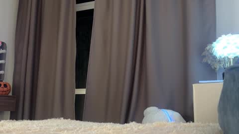 Amy online show from 11/10/25, 07:46