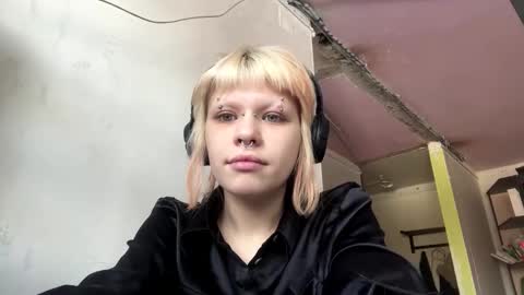 Snapshot of dorthacavan chatting on 02/01/26, 09:30 Milana online show from 02/01/26, 09:30