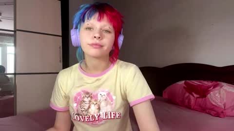 Snapshot of dorthacavan chatting on 02/16/26, 08:10 Milana online show from 02/16/26, 08:10