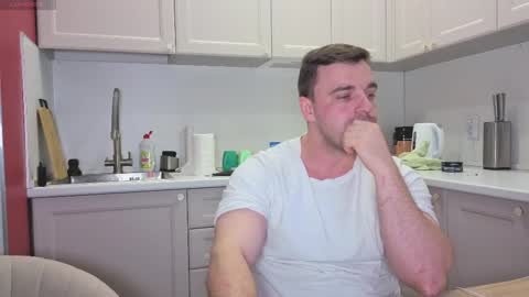 Sasha online show from 10/20/25, 06:19