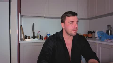 Sasha online show from 10/31/25, 09:54