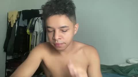 dotadinha online show from 04/22/26, 01:56