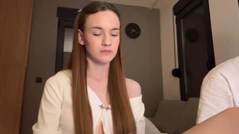 Alice and Mark online show from 09/10/25, 08:09