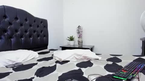 Isabella and Alessandro online show from 03/13/26, 10:27