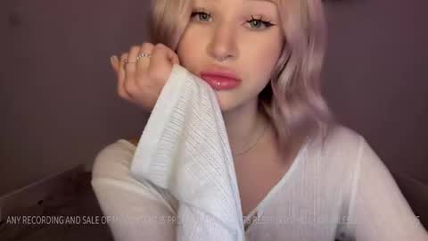 MOLLYYYY dont forget to give me a thumb up online show from 01/13/25, 11:30