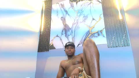 Snapshot of douglas_099 chatting on 11/29/25, 12:46 DOUGLAS online show from 11/29/25, 12:46