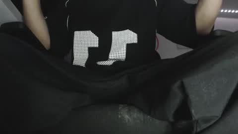 douglas_drake online show from 10/17/25, 03:10