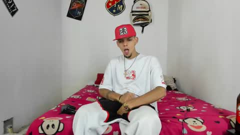 Snapshot of douglas_gallegos chatting on 01/30/25, 03:55 douglas_gallegos online show from 01/30/25, 03:55