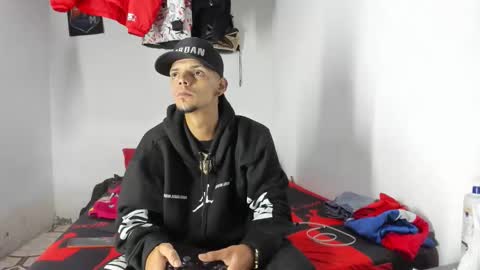 douglas_gallegos online show from 04/24/26, 07:55