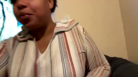 dove_love22 online show from 11/03/25, 04:30