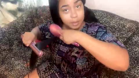 dove_love22 online show from 11/11/25, 05:02