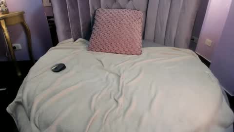 dovemullerr2 online show from 03/05/26, 07:32