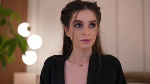    .         . online show from 02/15/26, 08:13