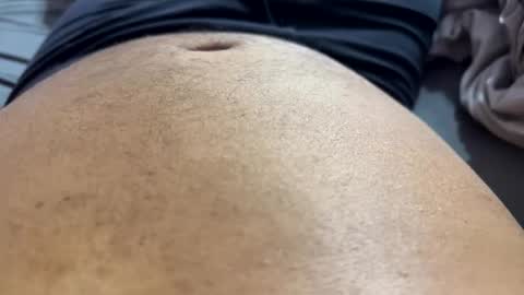 Snapshot of down4hairy chatting on 12/22/25, 11:07 down4hairy online show from 12/22/25, 11:07