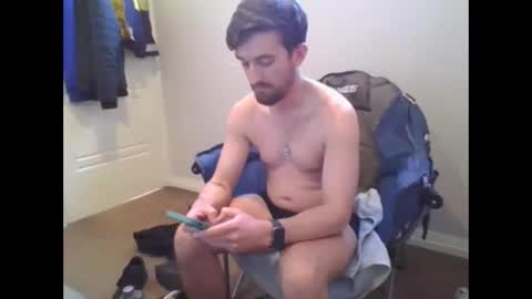 Snapshot of downloadablecontent11 chatting on 09/27/25, 02:05 downloadablecontent11 online show from 09/27/25, 02:05